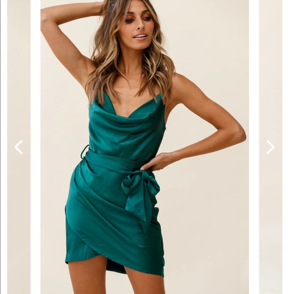 Selfie Leslie Dress